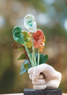 Plaisir d’offrir. © Sandra Balsamo (photo © Michel Hidalgo/Samithami) Plaisir d’offrir. © Sandra Balsamo (photo © Michel Hidalgo/Samithami)